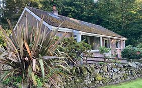 Tranquil Thornhill Cottage Retreat With Hot Tub