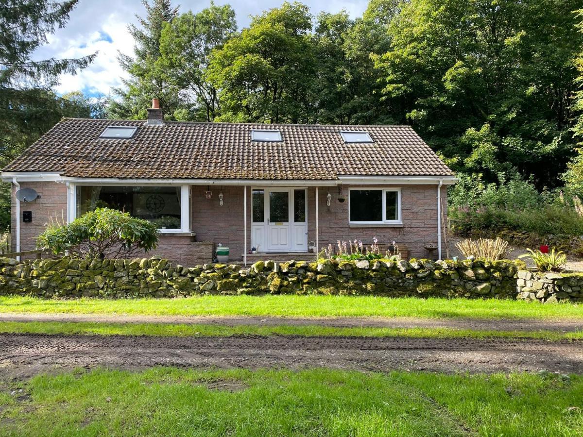 Tranquil Thornhill Cottage Retreat With Hot Tub Moniaive Exterior photo