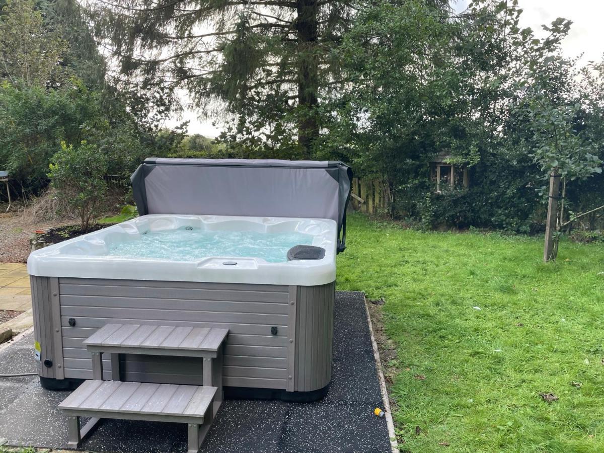 Tranquil Thornhill Cottage Retreat With Hot Tub Moniaive Exterior photo